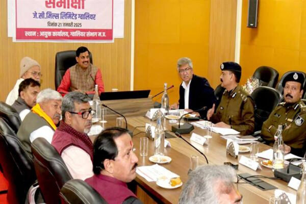 मुख्यमंत्री डॉ. यादव ने ग्वालियर में बैठक लेकर जानी वस्तुस्थिति