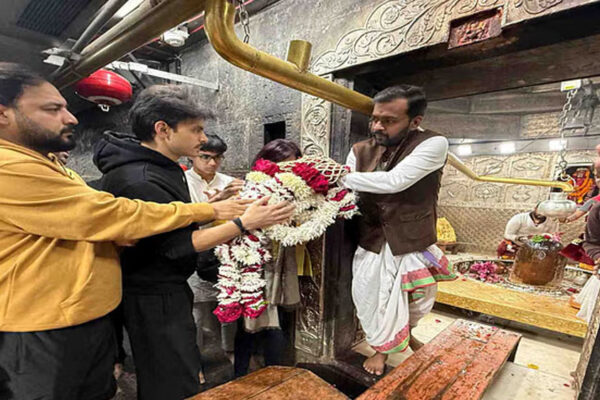 वीर पहारिया मूवी रिलीज से पहले महाकाल की शरण में, अब हो गए टेंशन फ्री