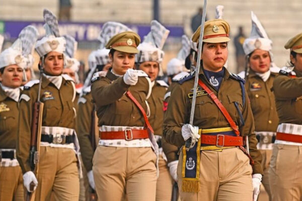 मोदी सरकार ने वीरता पुरस्कारों का किया ऐलान, 942 जवानों को मिला अवार्ड