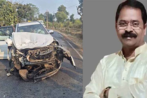 कुंभ जा रहे परिजन घायल, छत्तीसगढ़-भाटापारा के कांग्रेस विधायक इंद्र साव की कार और ट्रक में जोरदार भिड़ंत