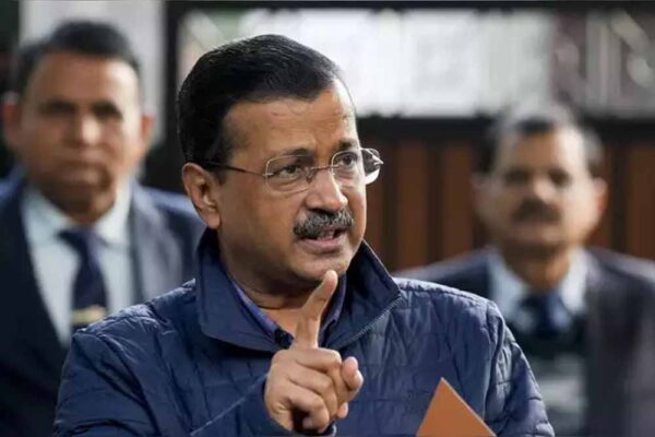 एक बार फिर किराएदारों से अरविंद केजरीवाल का वादा, केजरीवाल की फिर पूर्वांचलियों को साधने की कोशिश