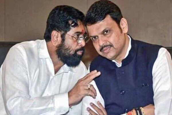 फडणवीस सरकार के फैसले पर लगनी पड़ी रोक, प्रभारी मंत्री के चयन में पारदर्शिता और समानता रखी जाए: शिवसेना
