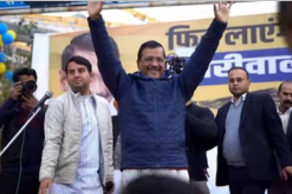 यूट्यूब पर महज 12 घंटे बाद ही इस फिल्म को 37 लाख से ज्यादा लोग अब तक देख चुके हैं, केजरीवाल ने किया धन्यवाद