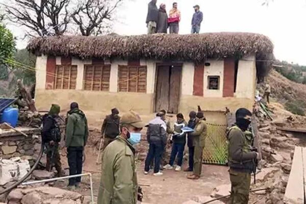 राजौरी में रहस्यमय मौतों की संख्या बढ़कर 17 हुई, झरने से लिए गए पानी के नमूनों में कुछ कीटनाशकों की पुष्टि हुई