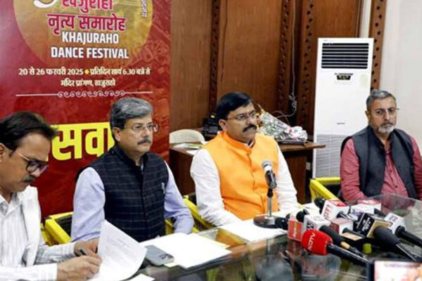 वृहद नृत्य मैराथन रिले से बनेगा विश्व रिकॉर्ड, खजुराहो बाल नृत्य महोत्सव, प्रणाम, सृजन और नाद जैसे नवाचार