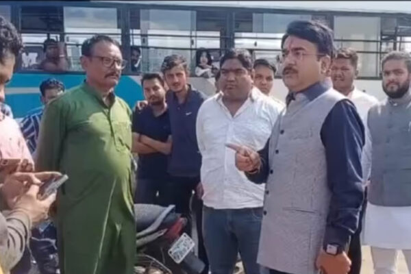 मंत्री नरेंद्र शिवाजी पटेल से सीधे करें शराब तस्करी की शिकायत, स्वयं दिया Whatsapp नंबर