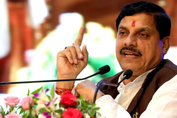 सीएम के निर्देश के बाद सामान्य प्रशासन विभाग सभी संबंधित पक्षों से जुड़े कर्मचारी संगठनों के प्रतिनिधियों से प्रमोशन में आरक्षण पर चर्चा करेगा
