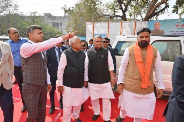 बिहार के प्राथमिक स्वास्थ्य केंद्रों में औसतन 11 हजार मरीज रोजाना करा रहे इलाज: मुख्यमंत्री नीतीश कुमार