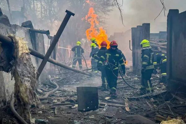 यूक्रेन के ऐतिहासिक शहर पर रूस का मिसाइल हमला, नॉर्वे के राजनयिक भी उसी इलाके में मौजूद थे, बाल-बाल बचे