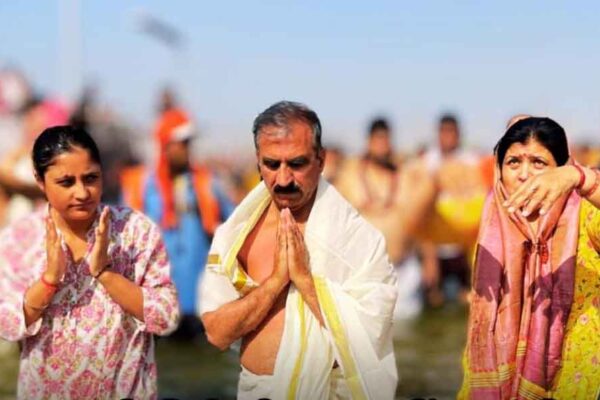 महाकुंभ आस्था व विश्वास का संगम है, CM सुक्खू ने परिवार संग लगाई आस्था की डुबकी