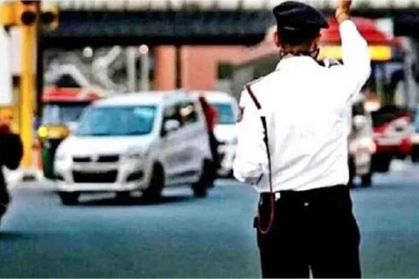 ट्रैफिक नियमों की उल्लंघना पर चंडीगढ़ ट्रैफिक पुलिस दिखी Action में, चालान पर चालान काटने में लगी