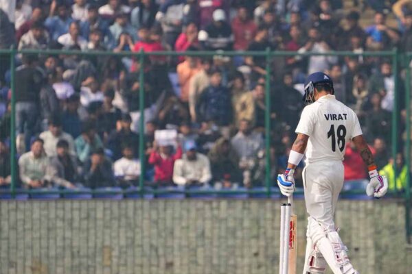 विराट कोहली की फैन फॉलोइंग देख पाकिस्तान के पूर्व क्रिकेटर हुए हैरान, बोले- इज्जत इसको बोलते हैं