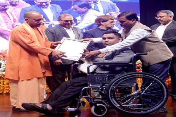 बजट में दिव्यांगजन कल्याण के लिए 1,424 करोड़ रुपए का खजाना खोला, हर दिव्यांग बन रहे आत्मनिर्भर: योगी