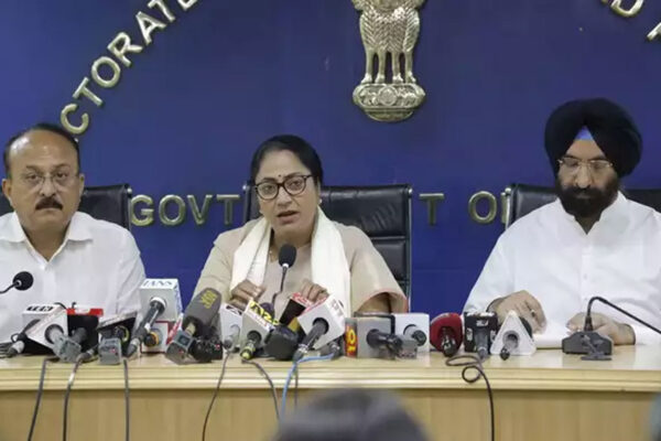 DTC पर पेश हुई CAG रिपोर्ट, 8,433,000,000 का घाटा, 11 और बाकी