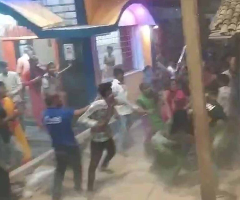 दो पक्षों में जबरदस्त झड़प, एक दूसरे पर लाठी-डंडों से किया हमला, जांच में जुटी पुलिस