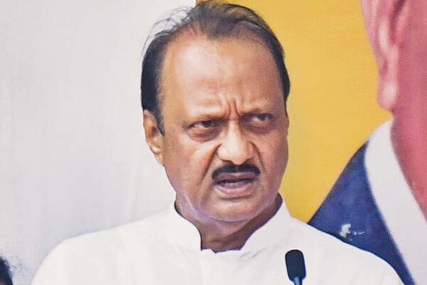 अजित पवार ने विधानसभा में बताया कि लाडकी बहिन योजना बंद नहीं की जा सकती , लेकिन होगा बड़ा बदलाव