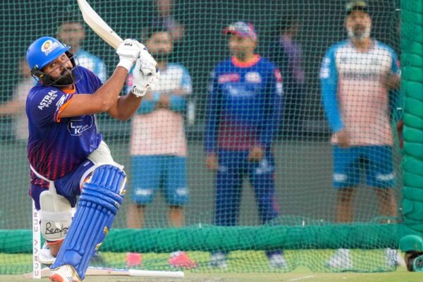 आज गुजरात टाइटंस और मुंबई इंडियंस अहमदाबाद में भिड़ेंगी, जाने कैसा रहेगा पिच का मिजाज