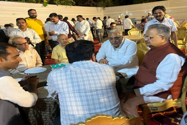 गोविंद लाल वोरा लाइब्रेरी का स्व. मधुकर खेर स्मृति रायपुर प्रेस क्लब परिसर में शुभारंभ हुआ