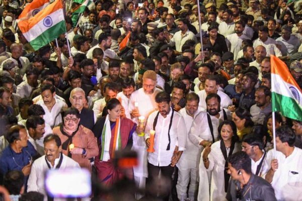 पाकिस्तान को दो हिस्सों में बांट दो , PoK को भारत में मिला दो, हम आपके साथ हैं: CM रेड्डी