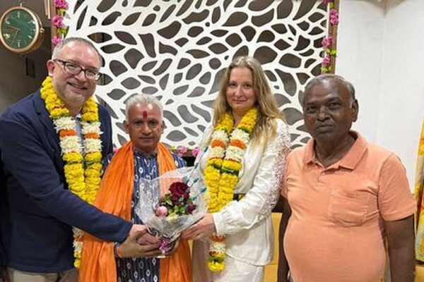 तामिया-पातालकोट में आदिवासियों ने राजकुमारी की 22 लाख की अंगूठी लौटाई, इनाम के 5 लाख रुपए लेने से किए मना
