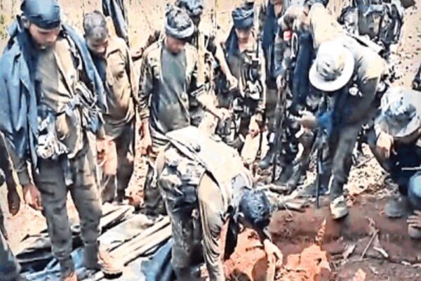 सुरक्षा बल ने माओवादियों के विरुद्ध निर्णायक लड़ाई को सातवें दिन भी जारी रखा, कर्रेगुट्टा पहाड़ी पर सुरक्षा बल की टीम