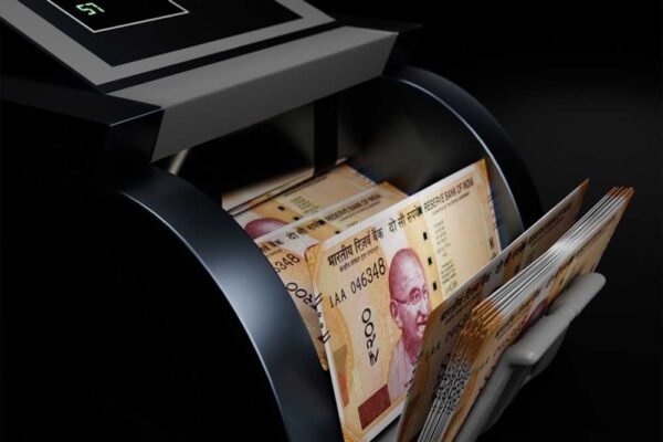 ATM से पैसे निकालने वालों को बड़ा झटका! HDFC, PNB और IndusInd Bank ने जारी किए नए चार्ज