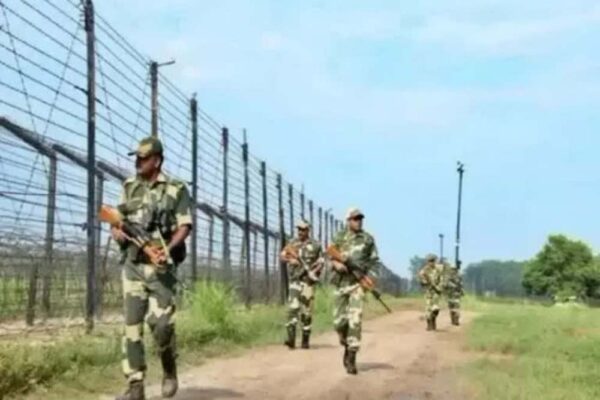 पहलगाम हमले के बीच नया पंगा: गलती से सीमा पार चला गया BSF का जवान, पाकिस्तान ने लौटाने से किया इनकार