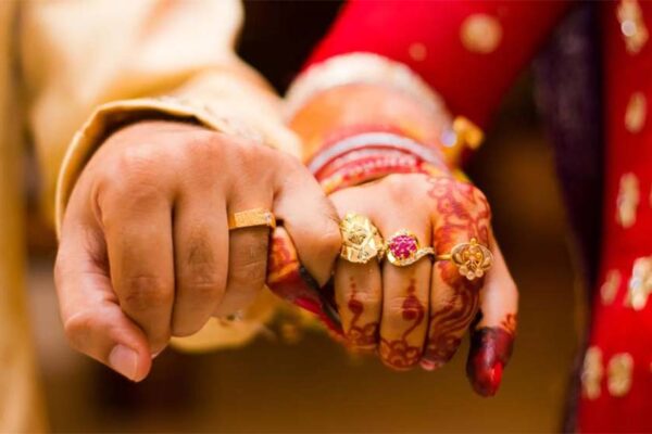 पंजाब में अनोखी बीमा पॉलिसी, अब रिलेशनशिप बीमा भी शुरू, Love Marriage करने पर मिलेगा इतना पैसा