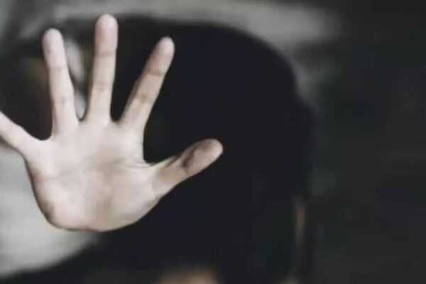 भोपाल मेंपूर्व छात्रों ने गिरोह बनाकर कई छात्राओं से किया रेप, वीडियो बनाकर ब्लैकमेलिंग, एसआईटी को सौंपी जांच