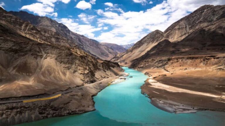 मुशाहिद हुसैन ने कहा- पानी के मामले में भारत कोई खास ऐक्शन नहीं ले सकता, ऐक्शन तत्काल असर नहीं दिखाएगा