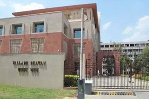 पदोन्नति और वेतन लाभ का मामला अटका, वित्त विभाग की आपत्ति, पुरानी तारीख से आर्थिक लाभ देने पर सहमति नहीं