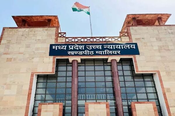 हाईकोर्ट ने पत्नी की इच्छा के विरुद्ध अप्राकृतिक संबंध को क्रूरता माना, धारा 377 के आरोप निरस्त किए