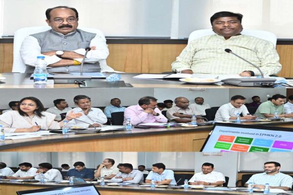 अरुण साव ने बैठक में अधिकारियों से ‘एक पेड़ मां के नाम 2.0’ अभियान के तहत जनभागीदारी सुनिश्चित करने के निर्देश दिए