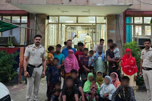 दिल्ली पुलिस ने 43 बांग्लादेशियों को पकड़ा, भागने वाले थे पंजाब