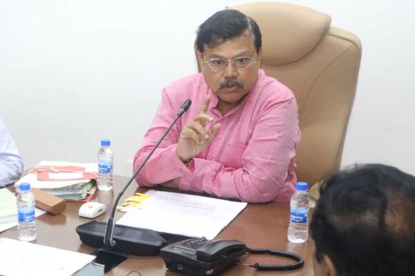 ऊर्जा मंत्री तोमर आगामी एक जून से रात के समय AC का उपयोग नहीं करेंगे