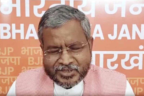 बांग्लादेशी घुसपैठिए हमारी जमीन पर दाखिल हो रहे हैं, बल्कि सरकारी योजनाओ का लाभ ले रहे: बाबूलाल मरांडी