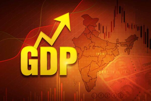 ग्लोबल चुनौतियों के बीच भारत का शानदार प्रदर्शन, GDP ग्रोथ 6.2% से बढ़कर 7.4%