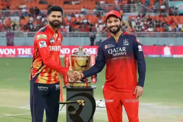 IPLमें 9 साल के बाद एक खास नजारा देखने को मिलेगा, इतिहास रचने के करीब RCB-पंजाब की टीम