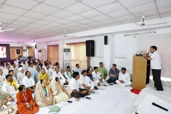 अभिजीत शाह, हनी सिंह बघेल, आतिफ अकील और सचिन यादव राहुल गांधी की बैठक में नहीं हुए शामिल