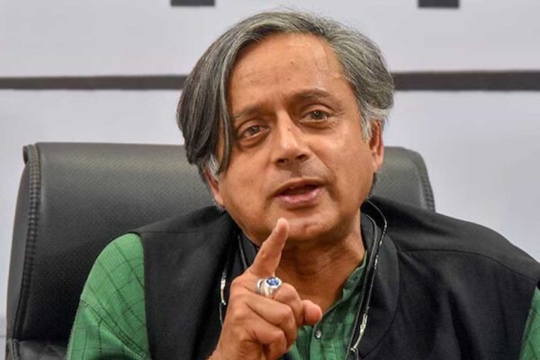 हम अपने बारे ये कह सकते हैं कि हमने विशेषकर किसी को मध्यस्थता करने के लिए कहा नहीं: शशि थरूर
