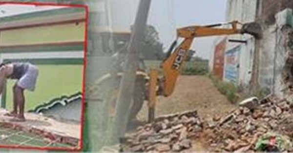 संभल में पीडब्ल्यूडी की सड़क पर बनी अवैध मस्जिद और दरगाह पर चला योगी का बुलडोजर, एक्शन जारी