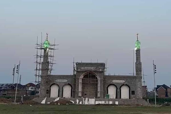 ऐतिहासिक ईदगाह में ईद की नमाज की अनुमति नहीं, अब्दुल्ला ने कहा नमाज अदा करने से मना किए जाने से बेहद चिंतित