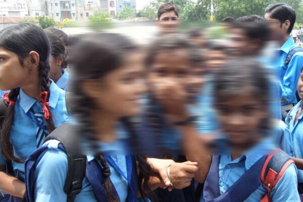छात्राओं के साथ अमानवीय व्यवहार, पीरियड चेक के नाम पर प्रिंसिपल पर गंभीर आरोप