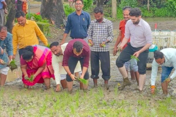 प्रशासनिक सेवा से धरातल तक: मंडला में कलेक्टर-मंत्री की अनोखी पहल, लोगों ने की सराहना