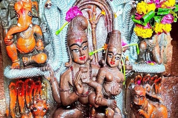 नागपंचमी पर भक्तों के लिए विशेष सौभाग्य, खुलेंगे श्री नागचंद्रेश्वर मंदिर के कपाट, दिनभर होंगे दर्शन