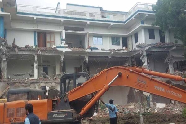 मछली परिवार की करोड़ों की हवेली भोपाल में ध्वस्त, प्रशासन ने किया बड़ा एक्शन