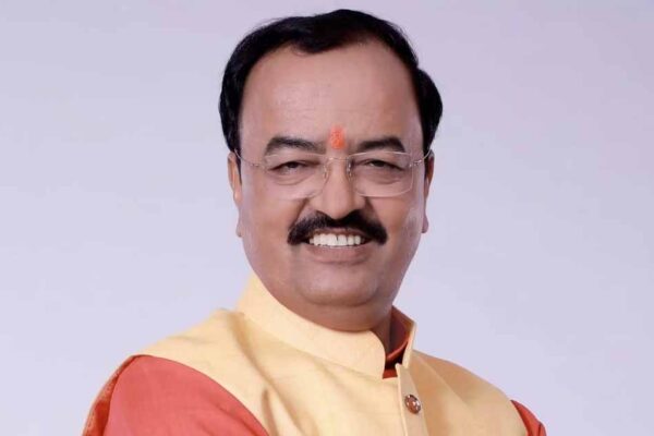 ग्राम्य विकास संस्थान में ग्रामीणों को दिए जा रहे हैं विविध विषयों के प्रशिक्षण