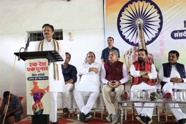 उप मुख्यमंत्री शुक्ल ने उठाया चुनावी सुधार का मुद्दा, बताया वर्तमान समय की बड़ी चुनौती