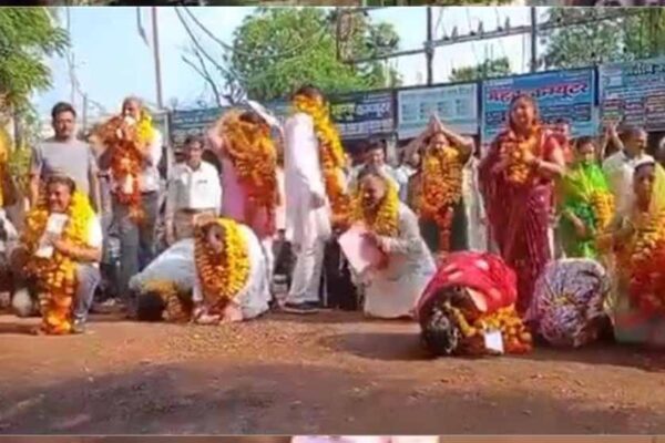 शिवपुरी में हड़कंप: 18 पार्षदों ने इस्तीफा देकर झटका दिया, राजनीतिक माहौल गरम