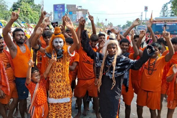 कुबेरेश्वर धाम जाने का प्लान है? पहले जान लें कांवड़ यात्रा के ट्रैफिक डायवर्जन